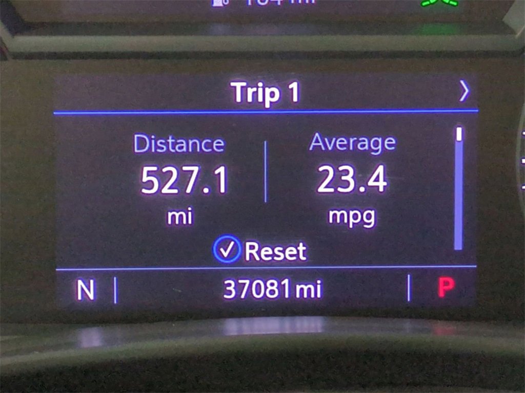 Used 2023 Cadillac CT4 Luxury w/ Cold Weather Package image 12