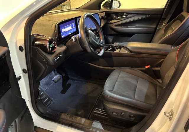 Used 2024 Chevrolet Blazer EV RS AWD/4WD image 5