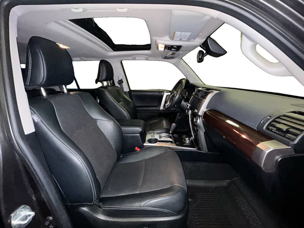 Used 2020 Toyota 4Runner Limited AWD/4WD image 15