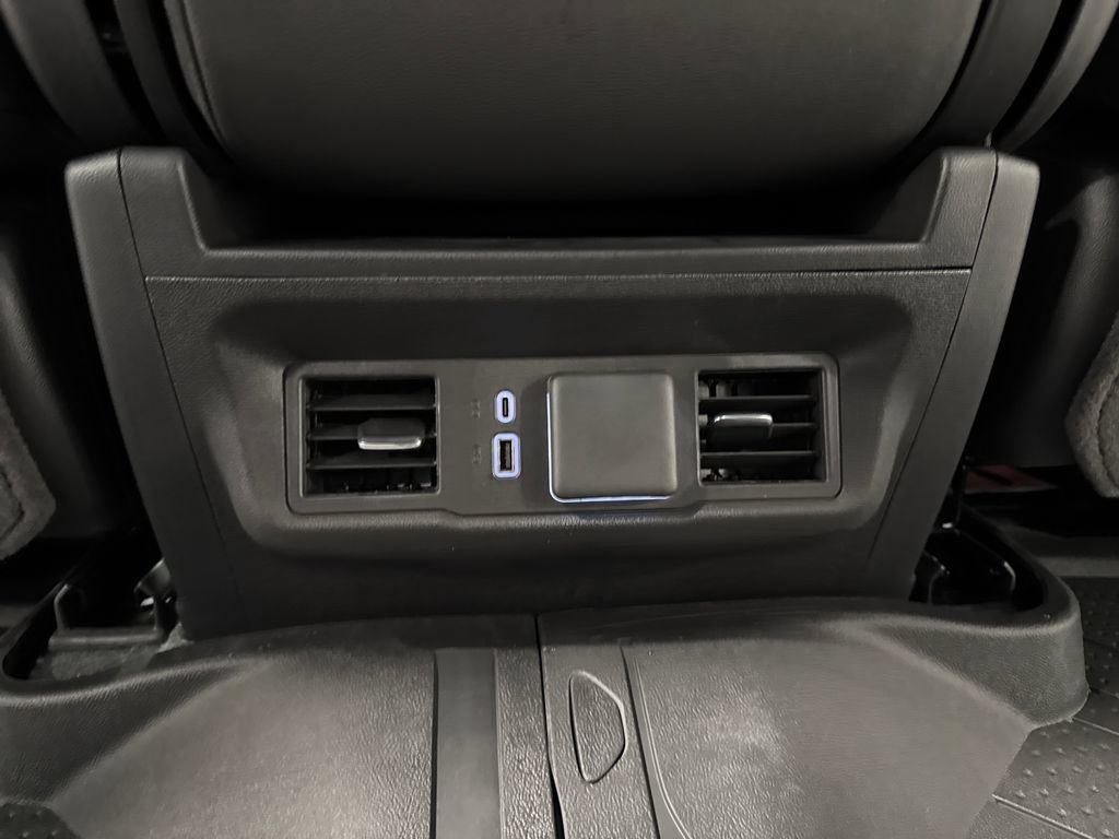 New 2026 Chevrolet Silverado 1500 LT w/ Leather Package AWD/4WD image 43