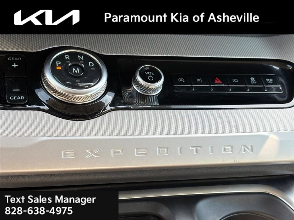 Used 2025 Ford Expedition Max Active RWD image 26