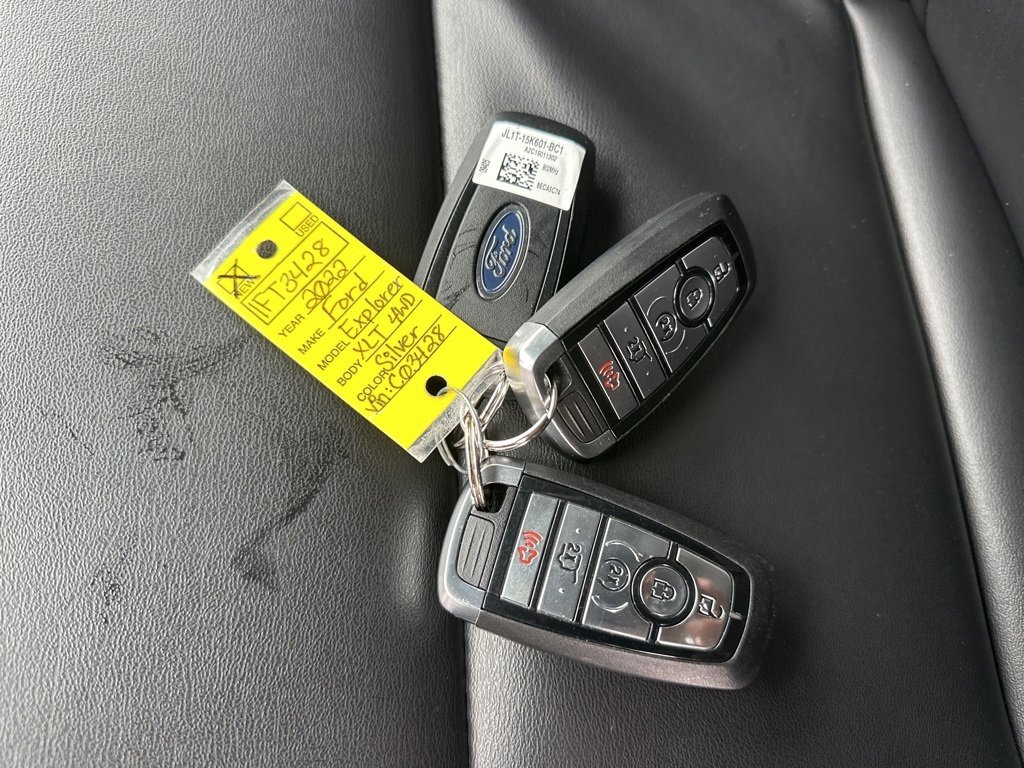 Used 2022 Ford Explorer XLT w/ Equipment Group 202A image 37