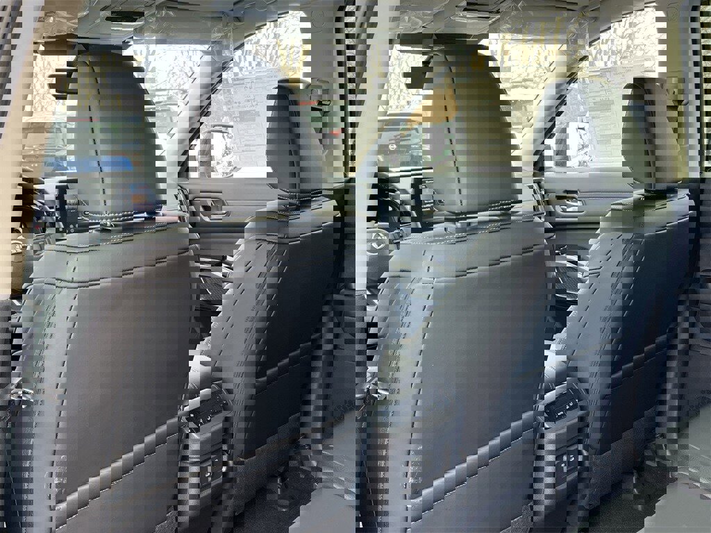 New 2026 Nissan Pathfinder SL image 34