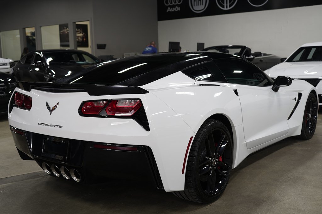 Used 2014 Chevrolet Corvette Stingray Coupe RWD image 5