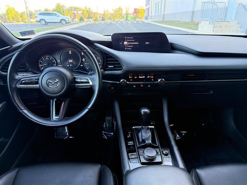 Used 2019 MAZDA MAZDA3 Hatchback FWD image 38