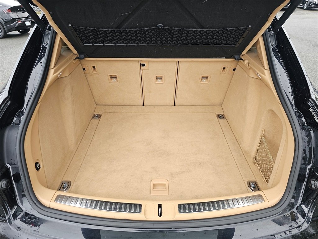 Used 2016 Porsche Macan Turbo image 24