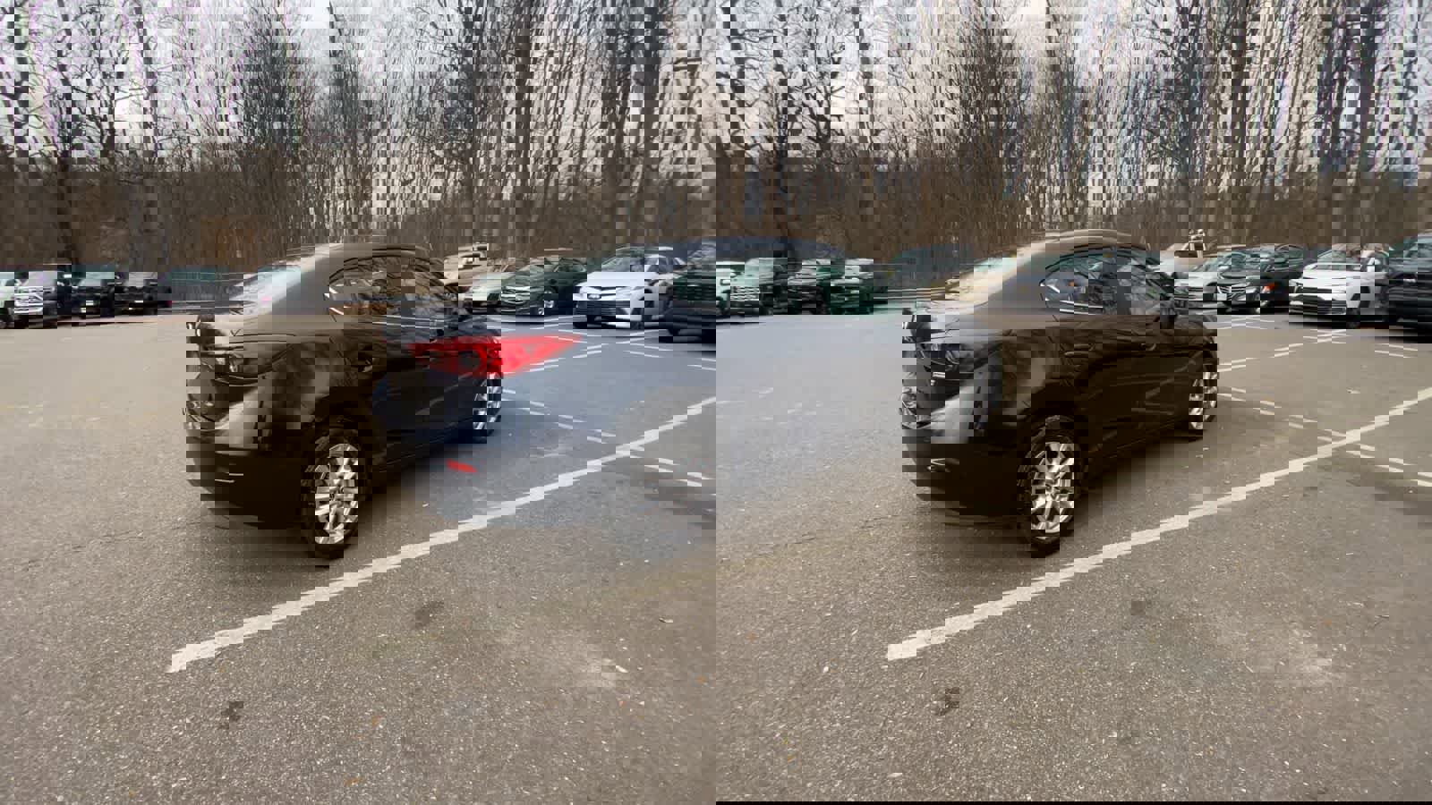 Used 2016 MAZDA MAZDA3 i Sport w/ Preferred Equipment Package image 14