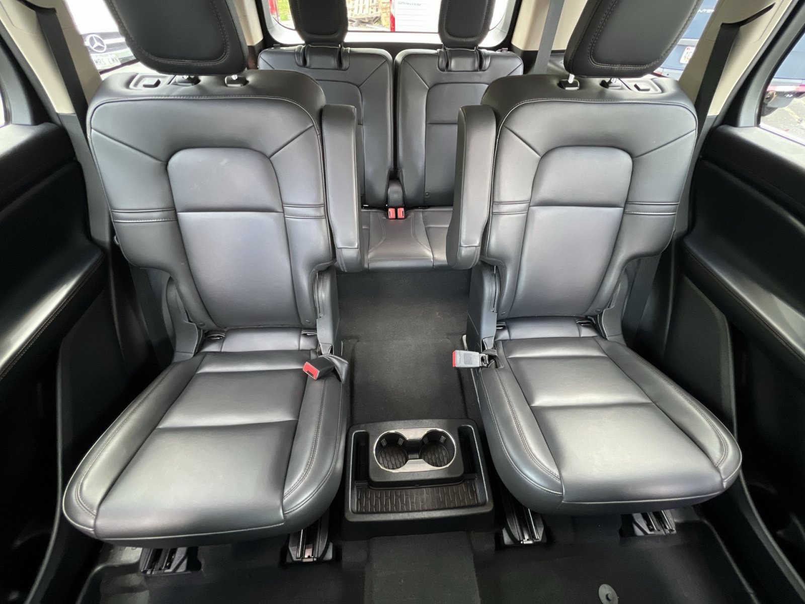 Used 2022 Lincoln Aviator AWD w/ Premium Package image 15
