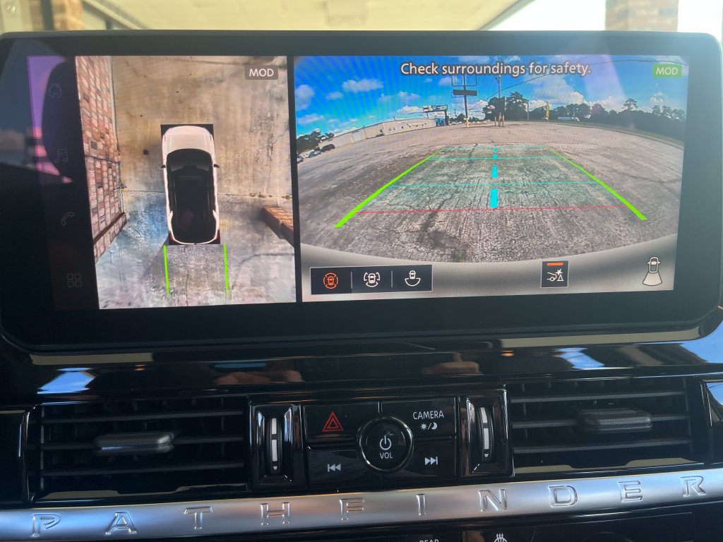 New 2026 Nissan Pathfinder Platinum AWD/4WD image 25