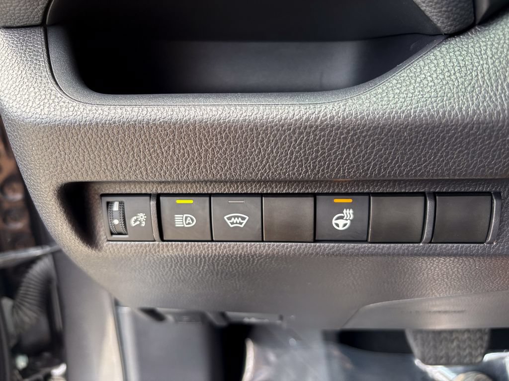 Used 2025 Toyota RAV4 XLE w/ Weather Package AWD/4WD image 23
