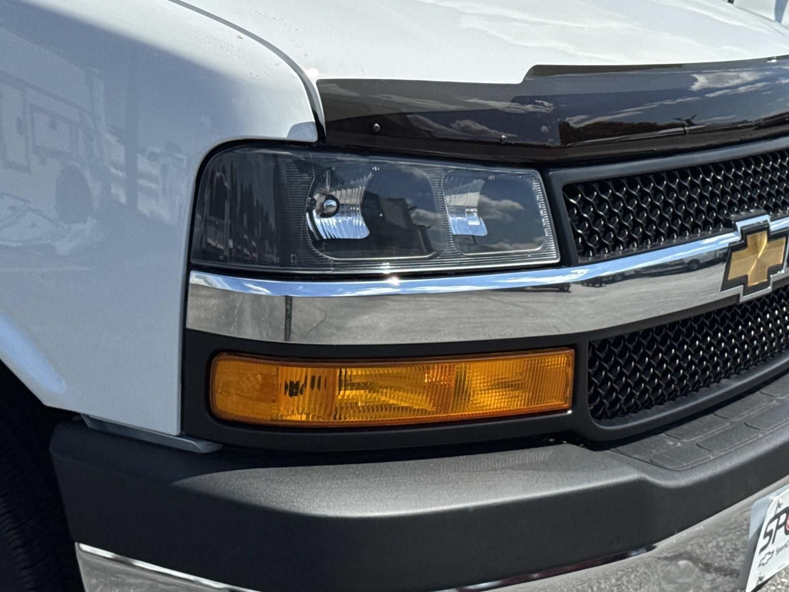 New 2026 Chevrolet Express 3500 LS w/ Chrome Appearance Package RWD image 7
