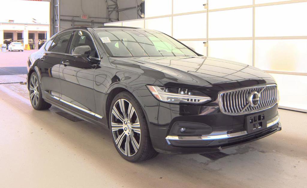 Used 2023 Volvo S90 B6 Ultimate w/ Protection Package image 13