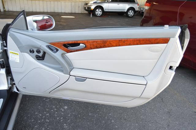 Used 2005 Mercedes-Benz SL 500 image 28