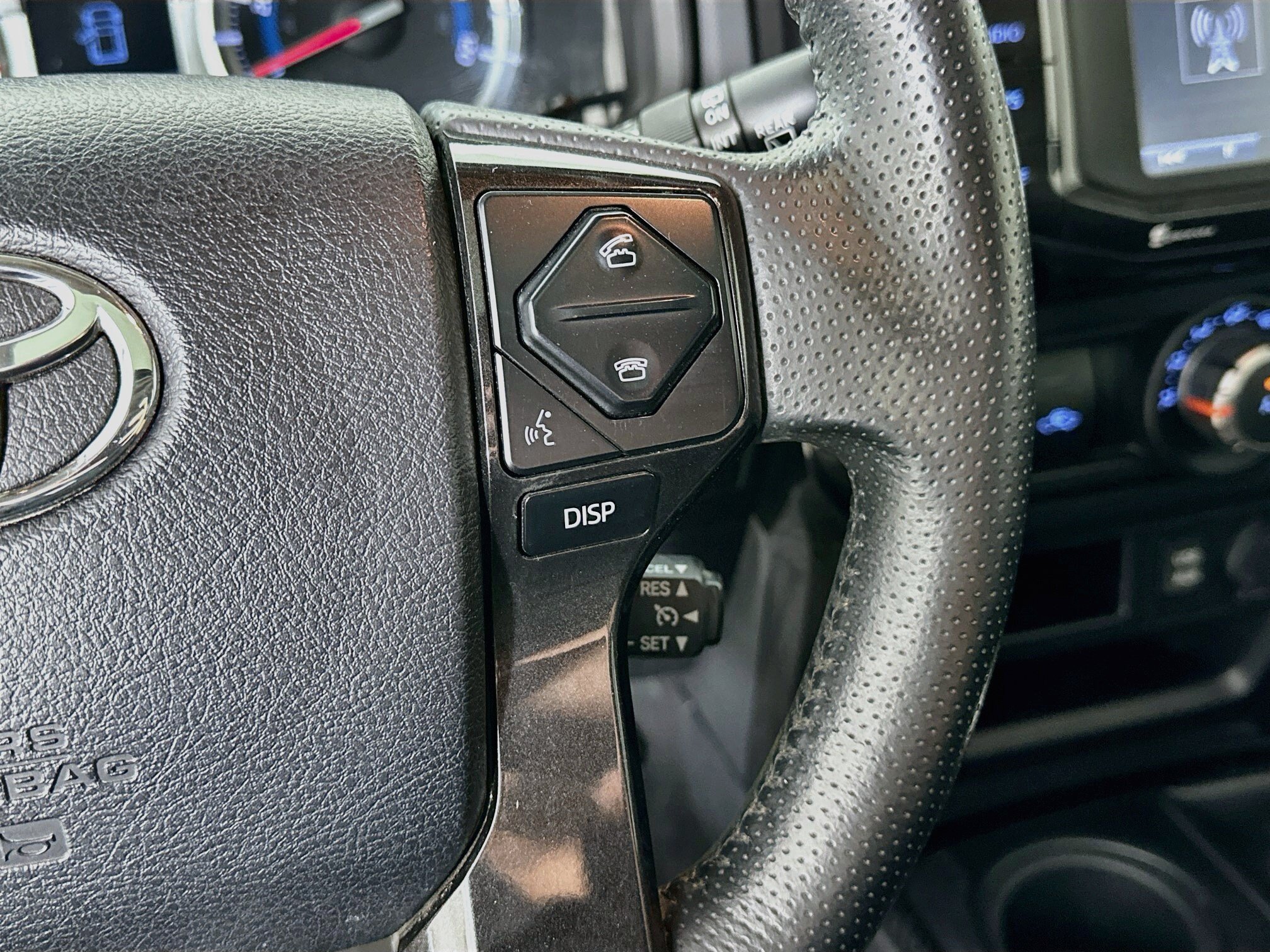 Used 2019 Toyota 4Runner TRD Off-Road Premium AWD/4WD image 13