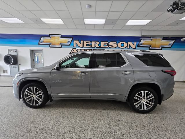 Used 2024 Chevrolet Traverse High Country AWD/4WD image 4