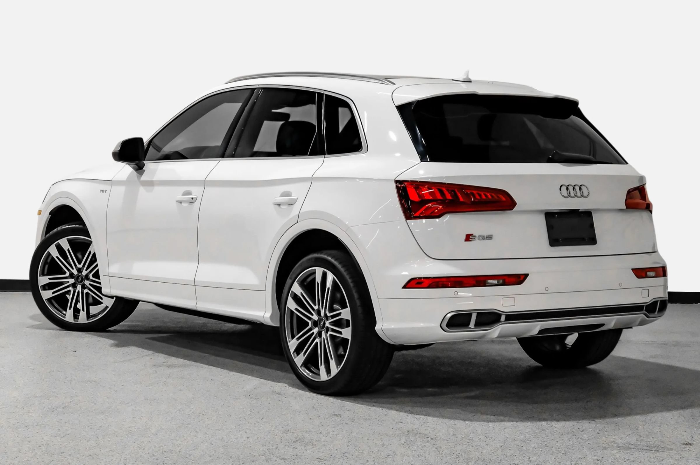 Used 2018 Audi SQ5 Prestige w/ Prestige Package AWD/4WD image 8