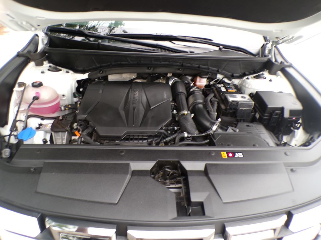 Certified 2025 Hyundai Santa Cruz Limited AWD/4WD image 30