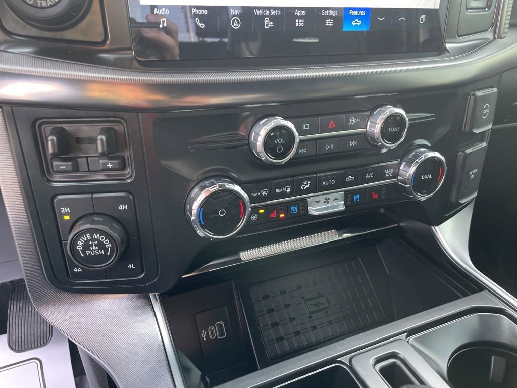 Used 2025 Ford F150 Platinum w/ Equipment Group 702A High image 31