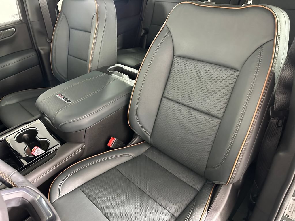 Used 2026 GMC Yukon AT4 w/ LPO, Floor Liner Package AWD/4WD image 25