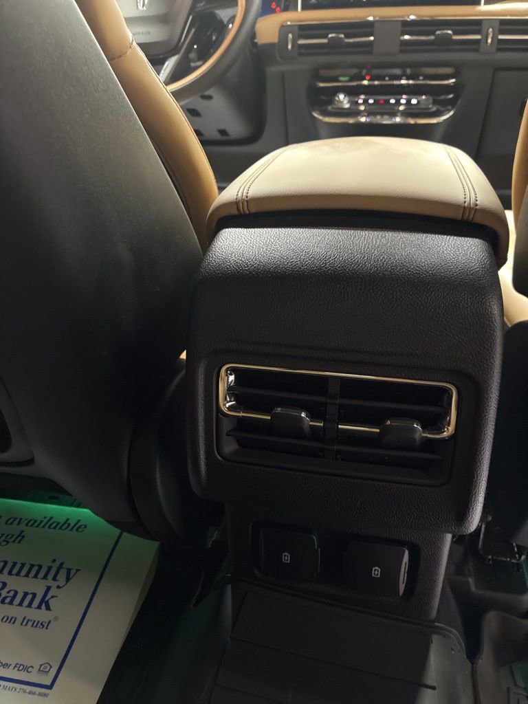 Used 2023 Lincoln Corsair Reserve w/ Jet Appearance Package image 26