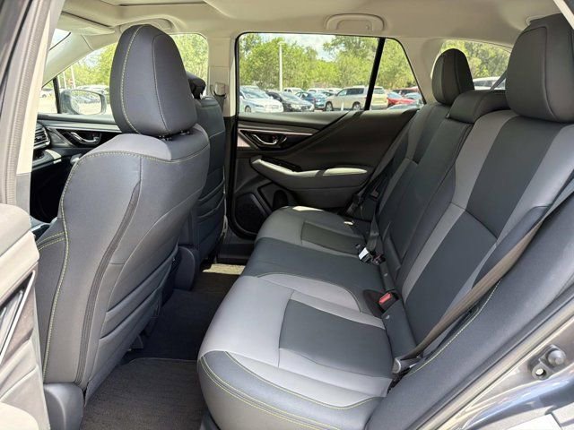 Used 2025 Subaru Outback Onyx Edition AWD/4WD image 14