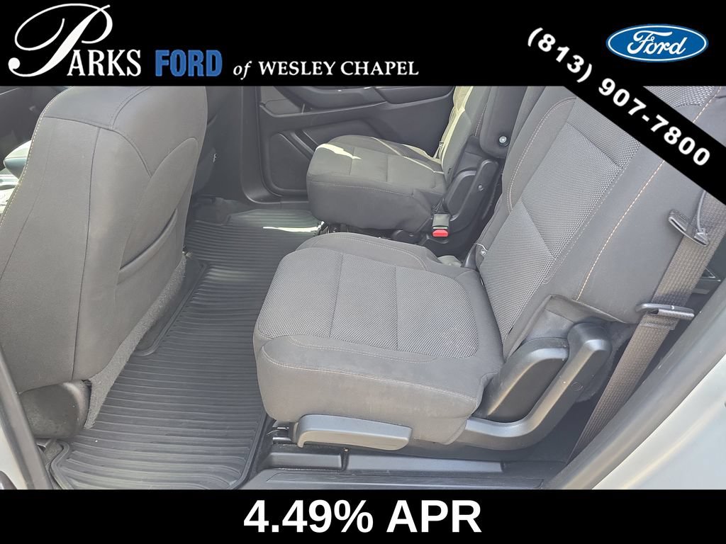 Used 2019 Chevrolet Traverse LT FWD image 15