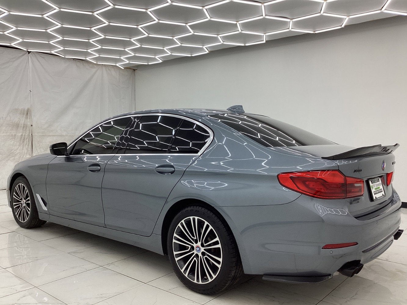 Used 2019 BMW 540i xDrive w/ Convenience Package image 11