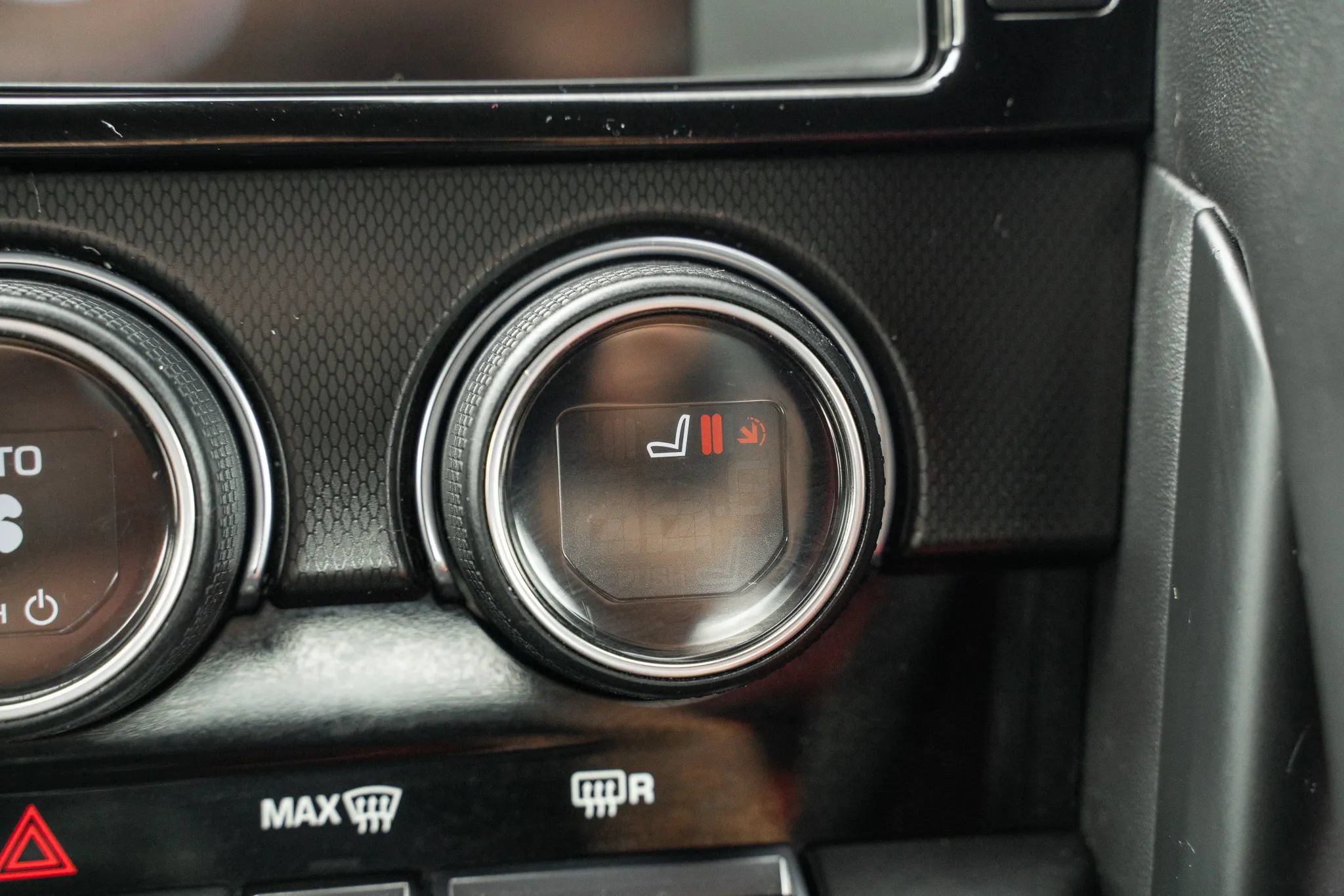Used 2016 Jaguar F-TYPE S RWD image 30