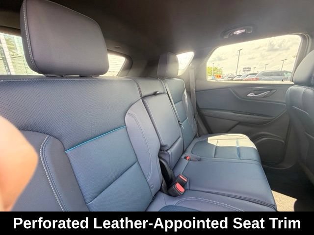Used 2023 Chevrolet Blazer RS w/ Driver Confidence II Package FWD image 18
