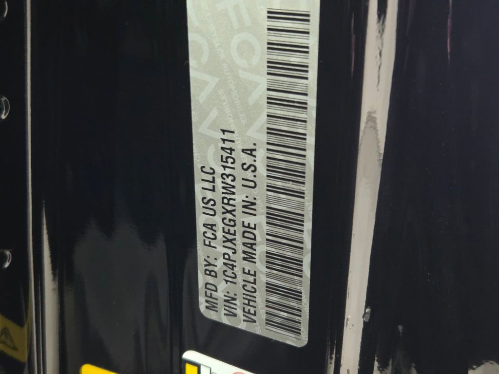 Used 2024 Jeep Wrangler Sahara image 27