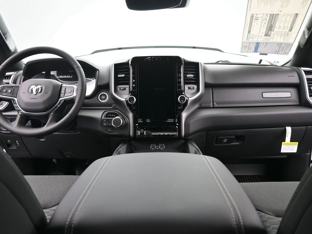 New 2026 RAM 1500 4x4 Crew Cab image 27