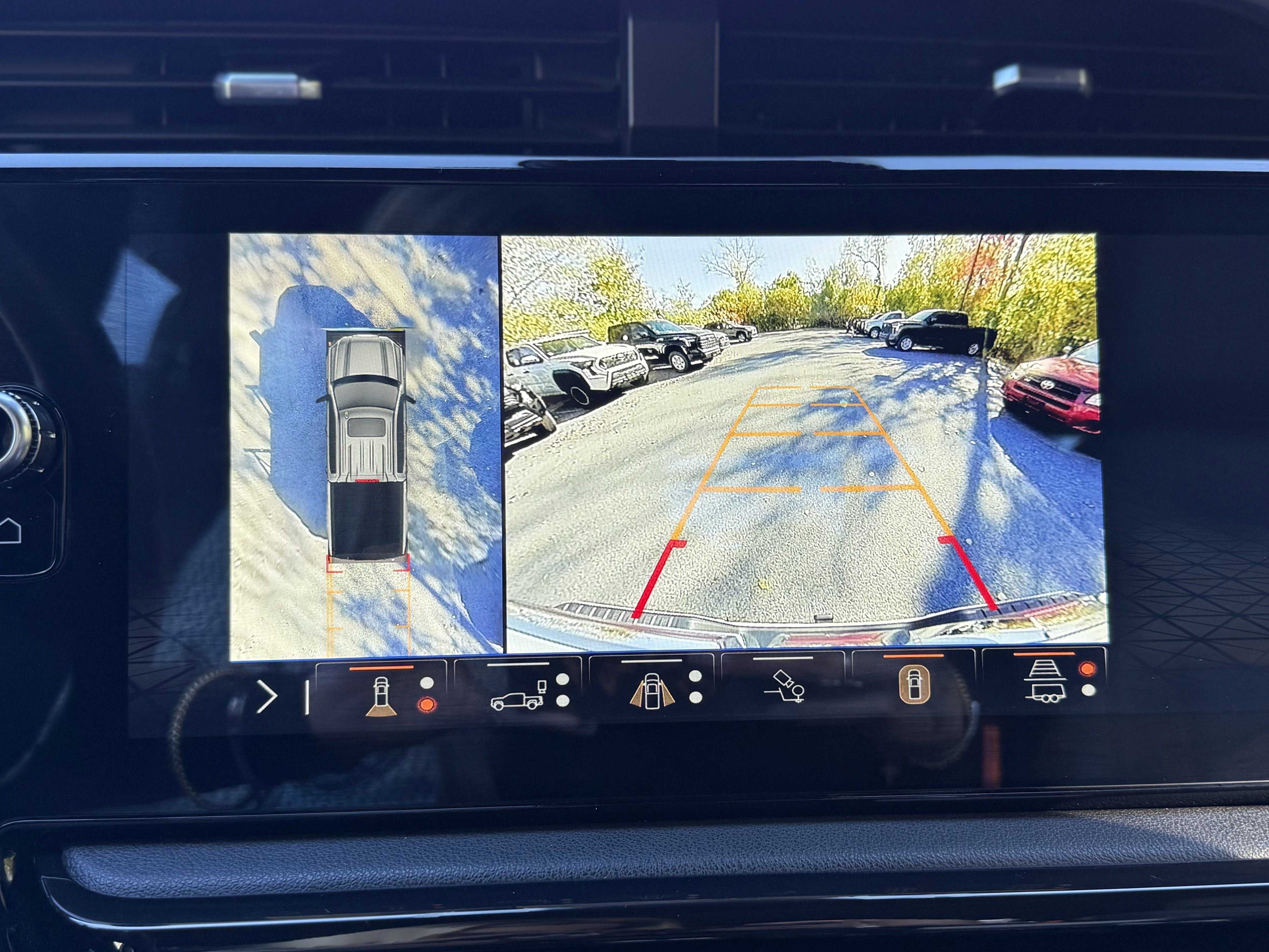 Used 2024 GMC Sierra 1500 AT4 w/ AT4 Premium Package image 3