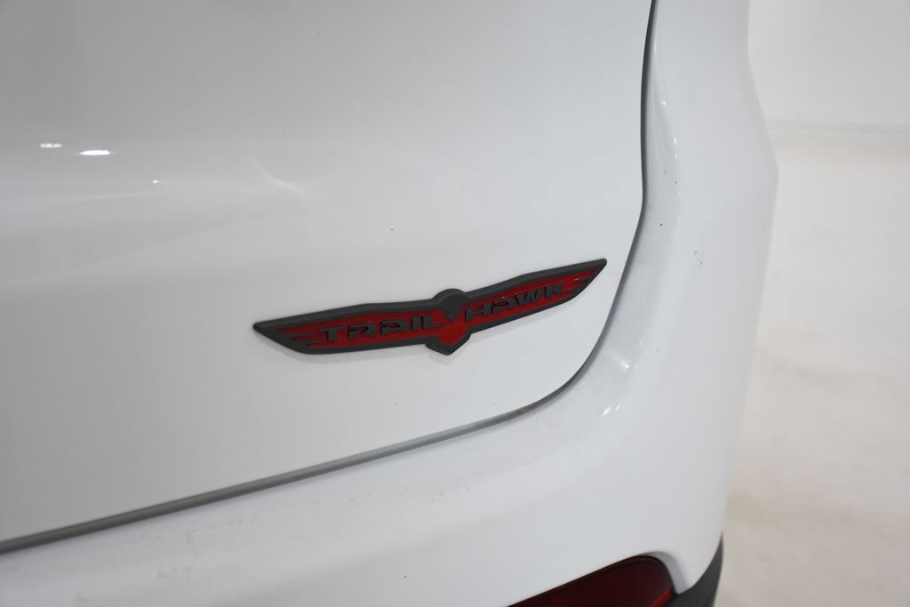 Used 2025 Jeep Compass Trailhawk AWD/4WD image 29