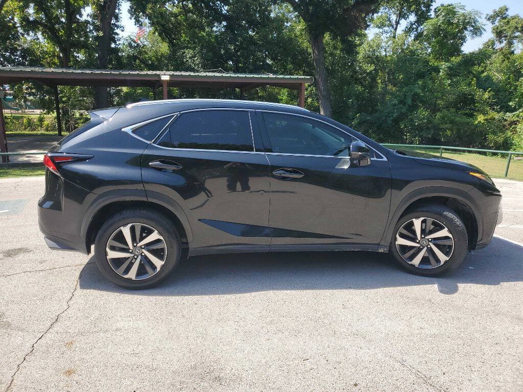 Used 2018 Lexus NX 300 FWD w/ Premium Package image 7
