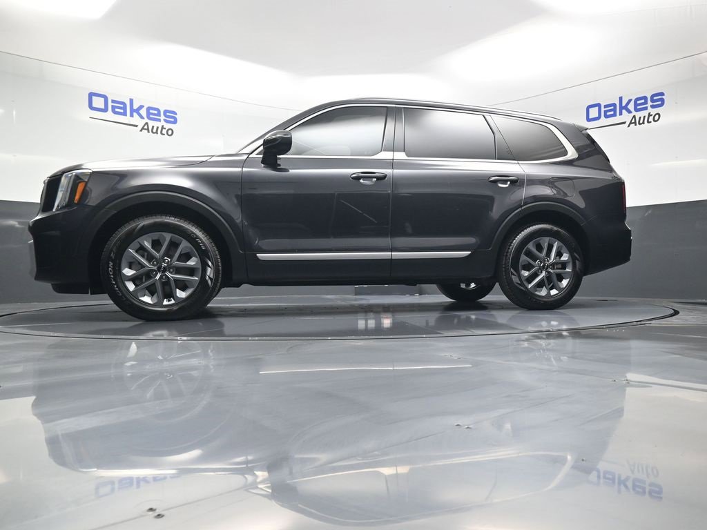 Certified 2025 Kia Telluride EX image 48