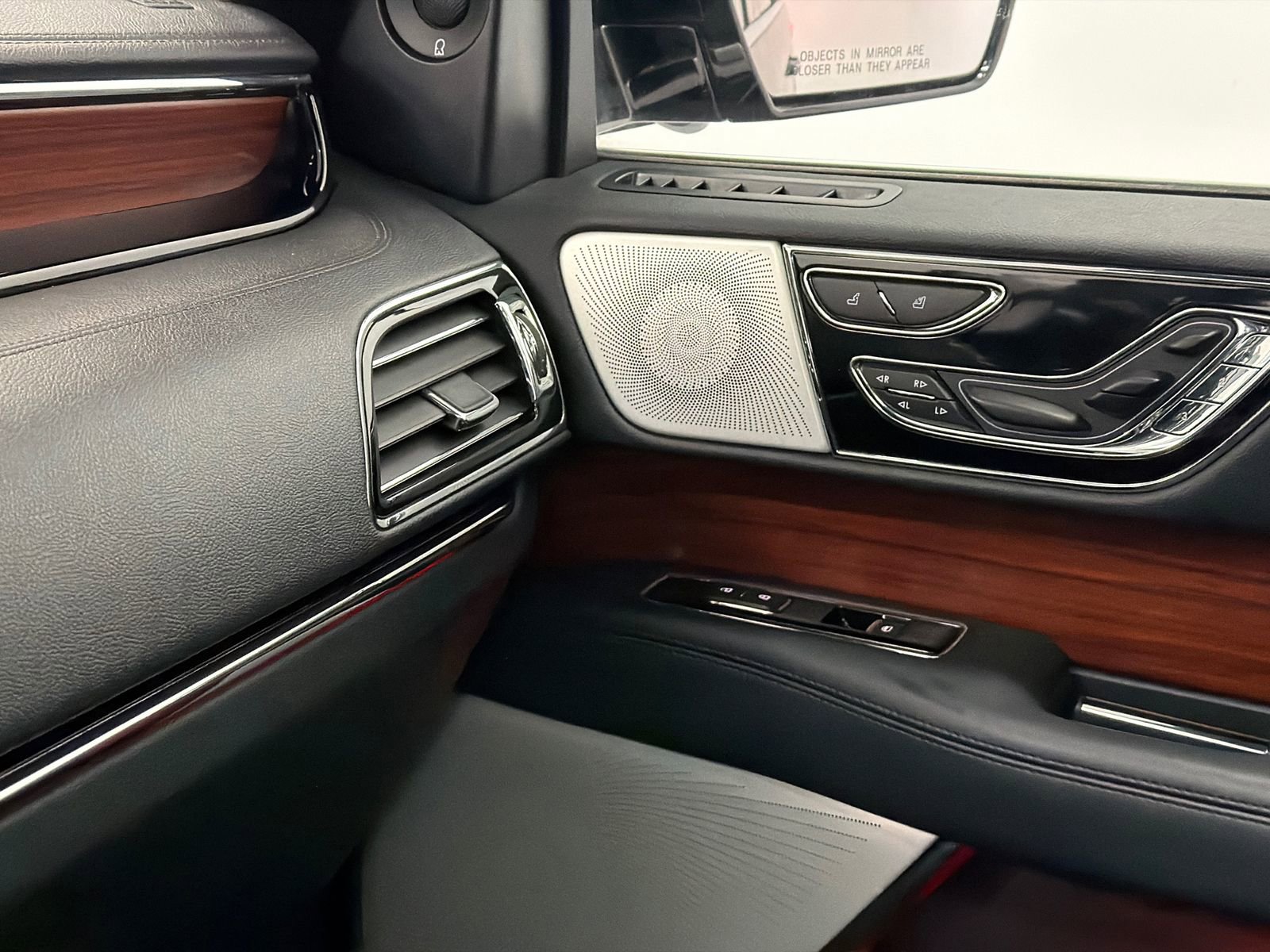 Certified 2022 Lincoln Navigator Reserve image 35