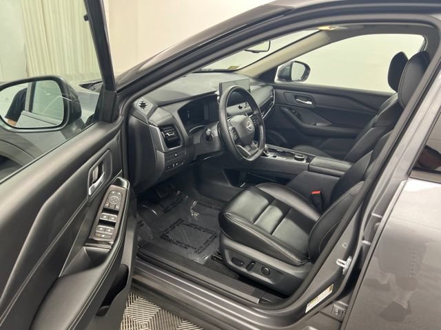 Used 2026 Nissan Rogue SL AWD/4WD image 12