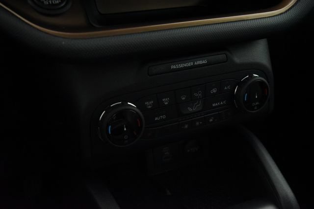 Used 2022 Ford Bronco Sport Outer Banks w/ Tech Package AWD/4WD image 18
