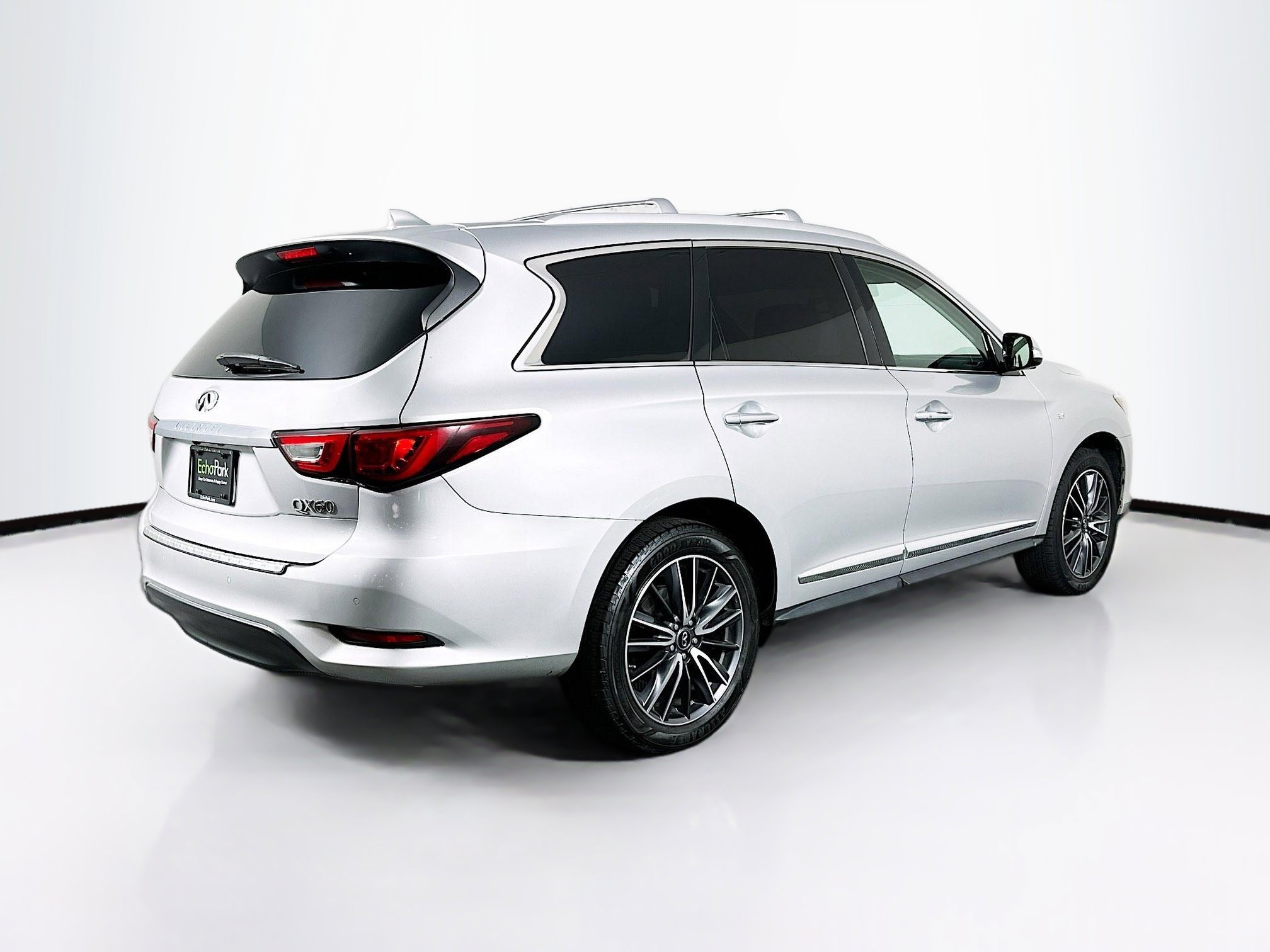 Used 2017 INFINITI QX60 Luxe w/ Premium Plus Package image 9