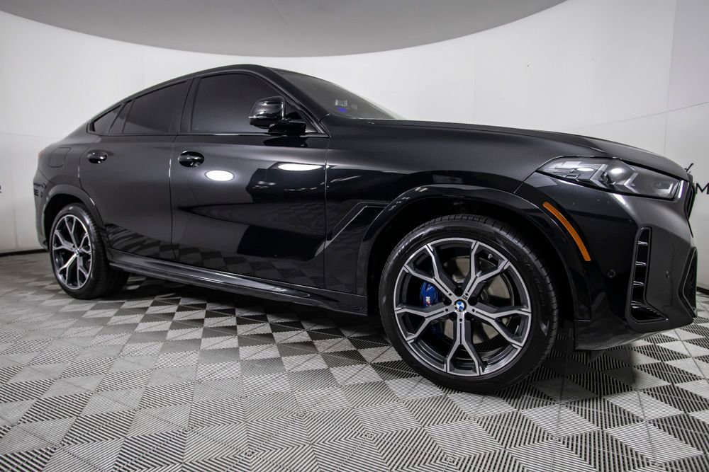 Used 2025 BMW X6 xDrive40i w/ Climate Comfort Package AWD/4WD image 2