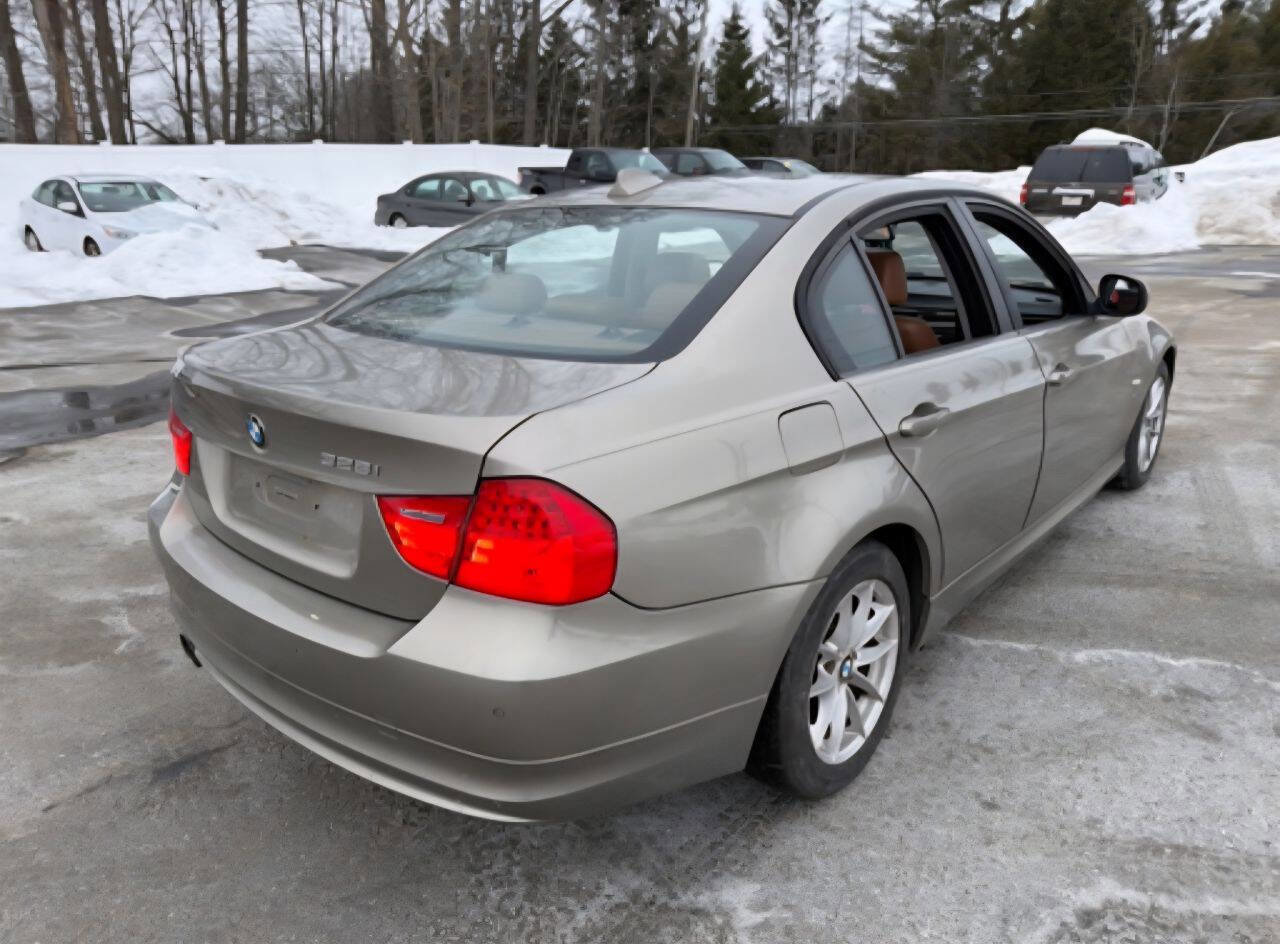 Used 2010 BMW 328i xDrive Sedan AWD/4WD image 6