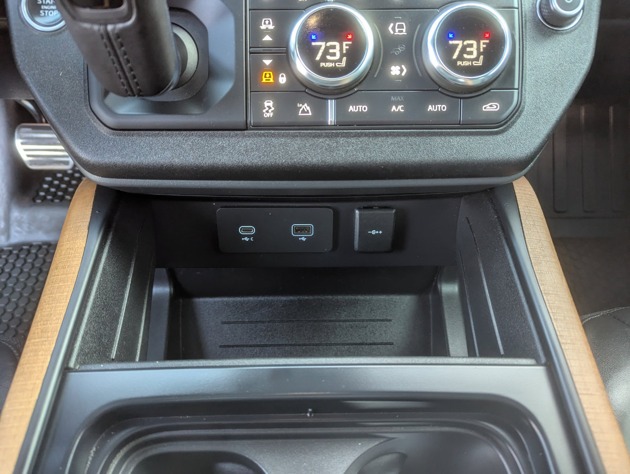 Used 2020 Land Rover Defender 110 X image 26