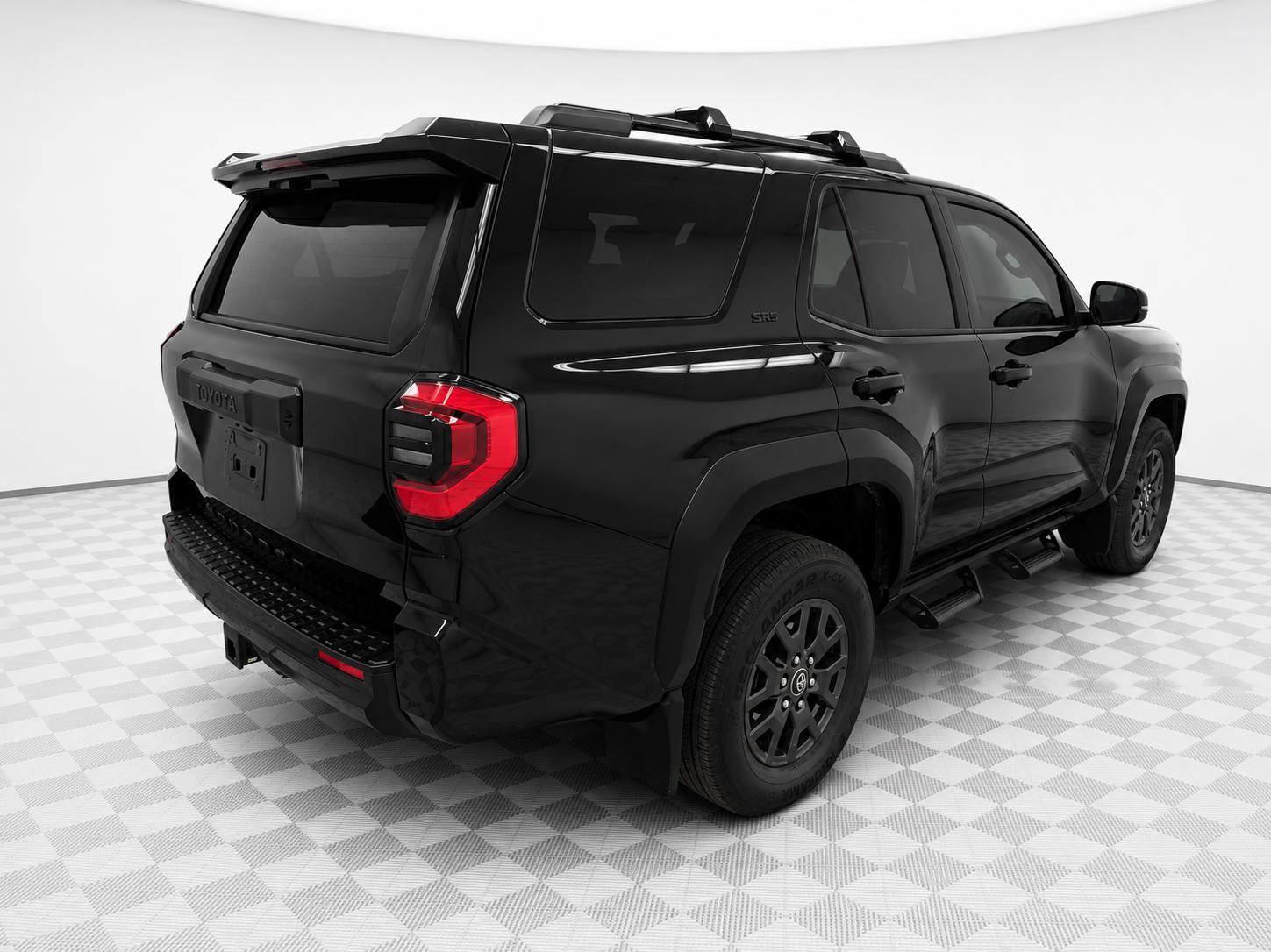 Used 2025 Toyota 4Runner SR5 AWD/4WD image 2
