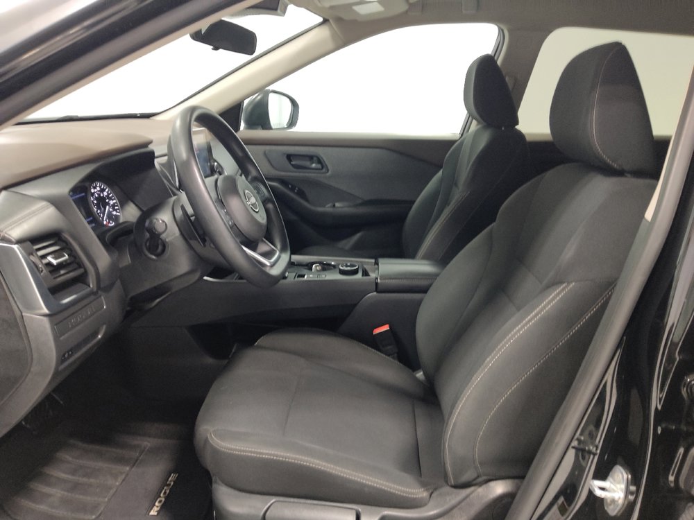 Used 2023 Nissan Rogue S image 17