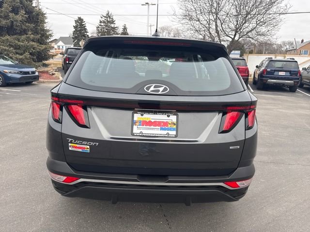 Certified 2023 Hyundai Tucson SE image 4