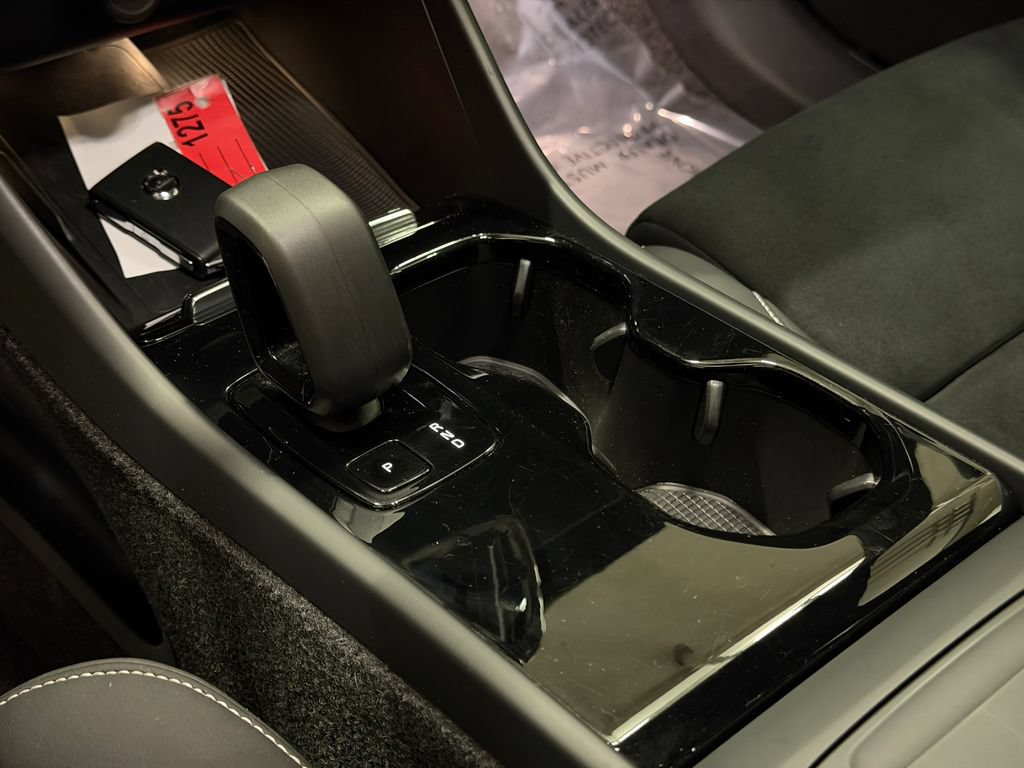 Certified 2024 Volvo XC40 Recharge Ultimate w/ Protection Package Premier AWD/4WD image 20