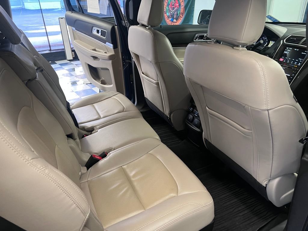 Used 2018 Ford Explorer Limited w/ Equipment Group 301A image 41