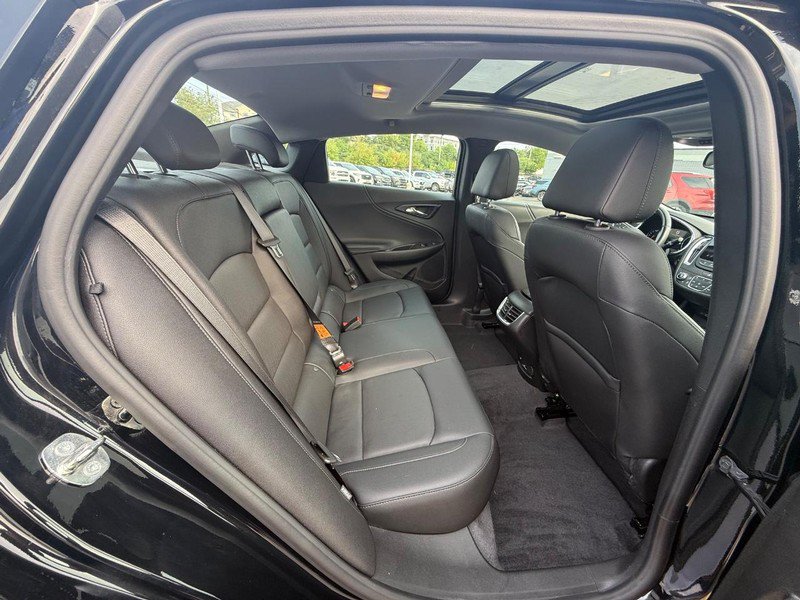 Used 2022 Chevrolet Malibu Premier FWD image 39