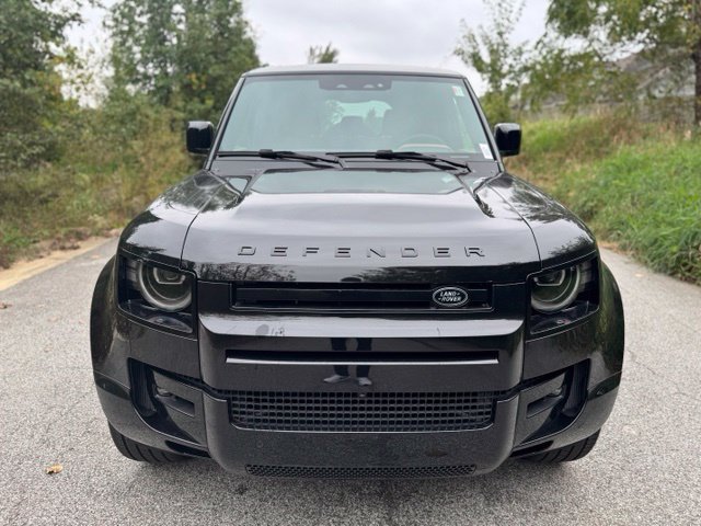 New 2026 Land Rover Defender 110 X-Dynamic SE AWD/4WD image 3