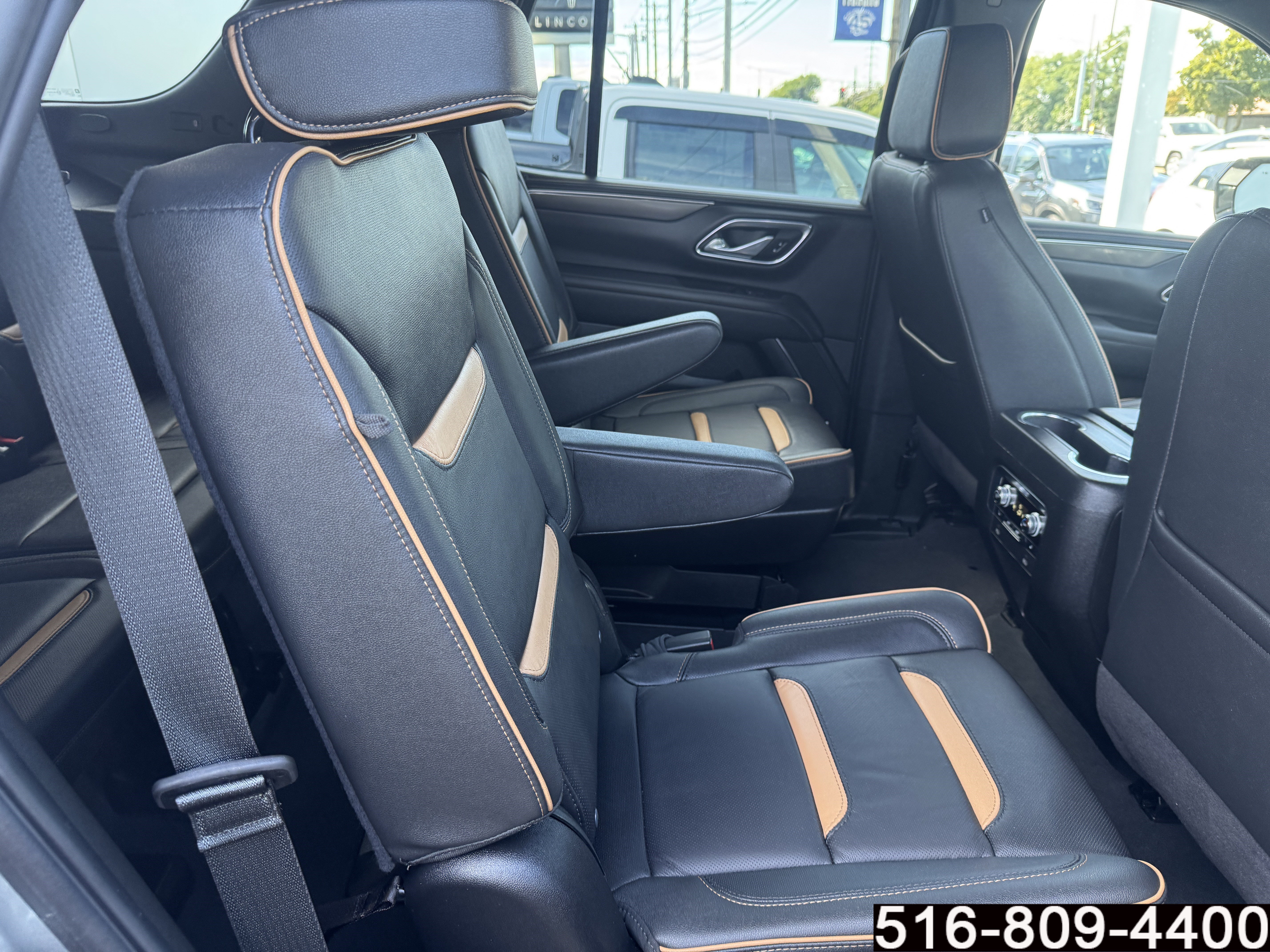 Used 2024 GMC Yukon AT4 AWD/4WD image 30